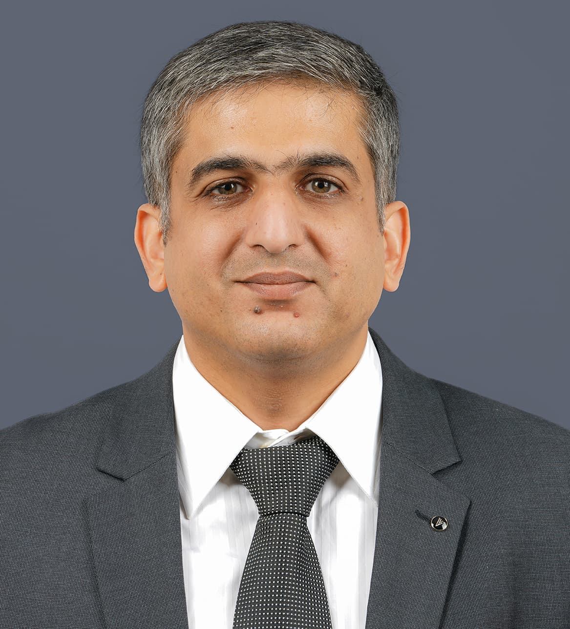 Dr. Ripenmeet Salhotra